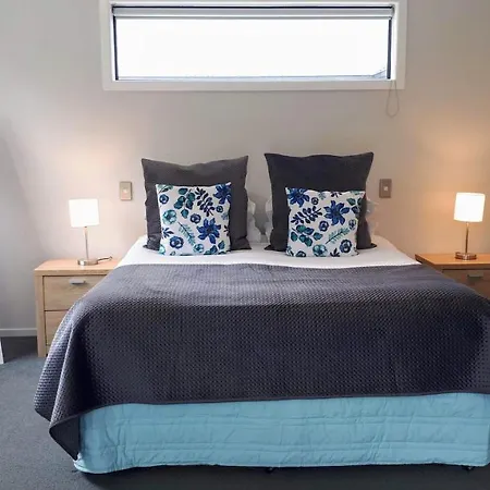 Glenorchy Peaks Bed And Breakfast-2